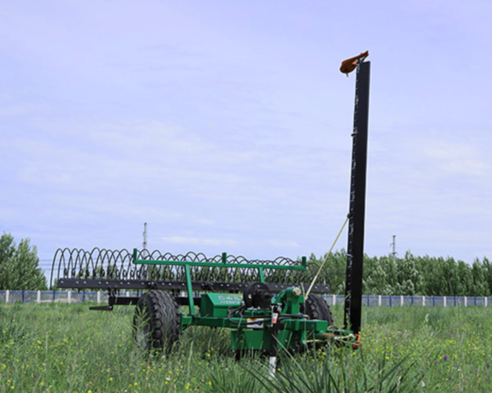 Italy Sale Tractor-Pulled Lawn Mower with Rake