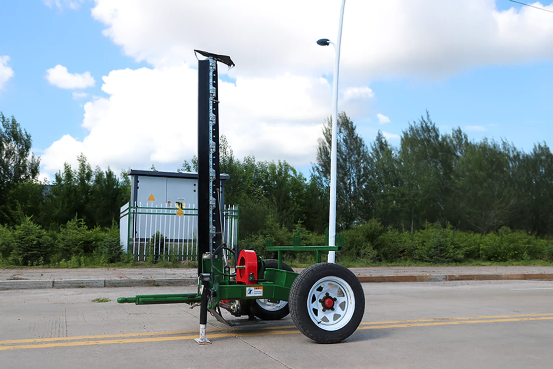 Towed single-blade lawn mower